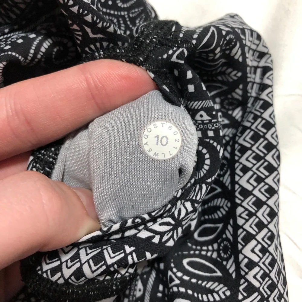 Lululemon leggings - Picture 5 of 5